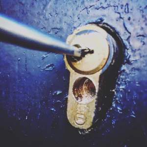 Ouverture de porte en urgence